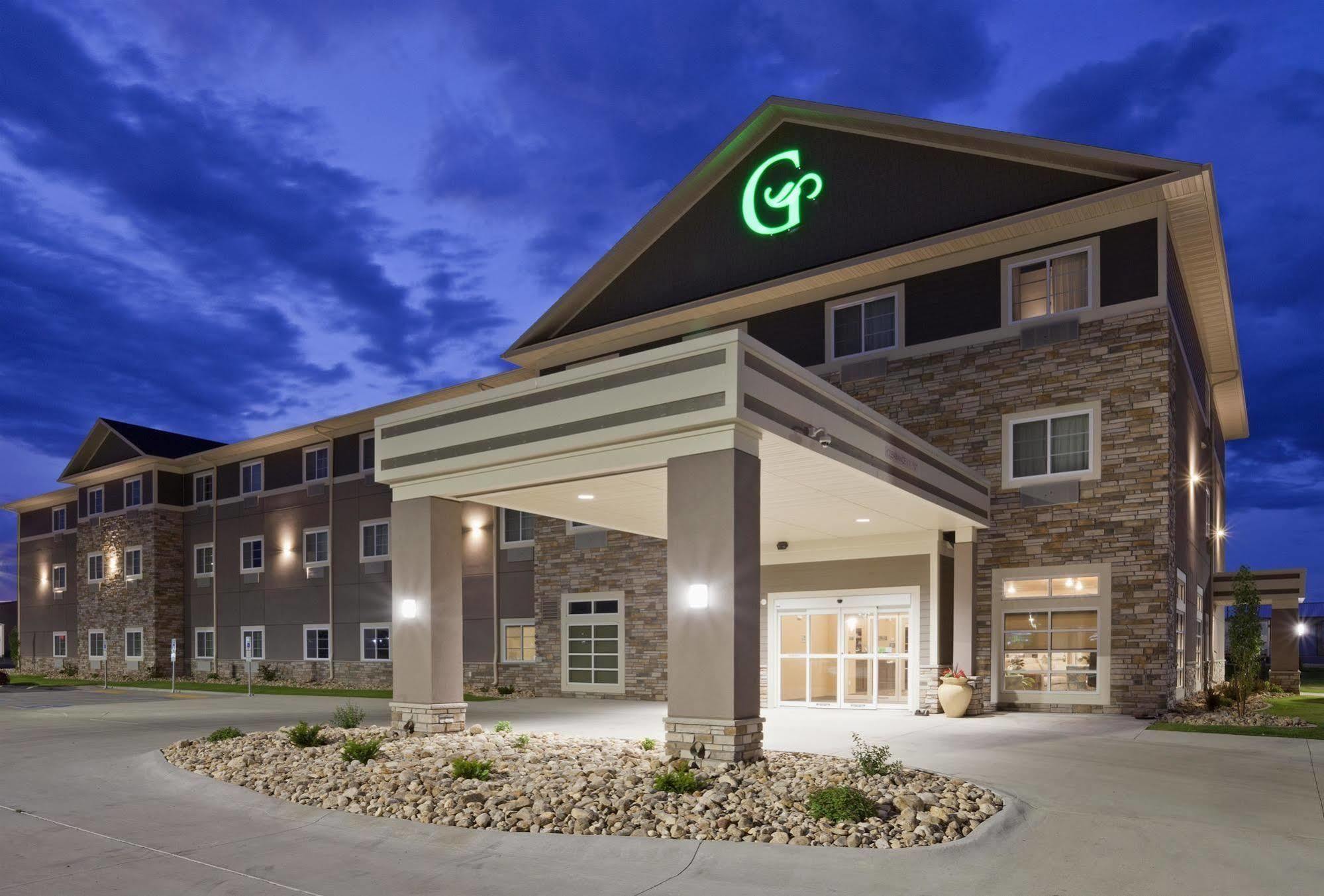 Grandstay Hotel & Suites Valley City Exterior photo