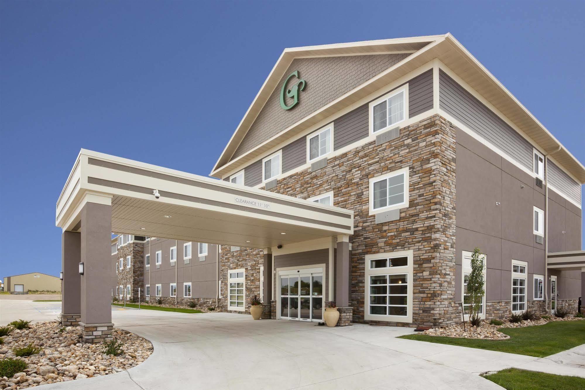 Grandstay Hotel & Suites Valley City Exterior photo